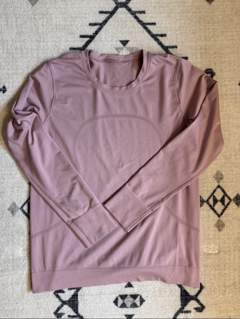 lululemon athletica Long Sleeve Tee in Mauve